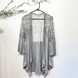 POL lace back kimono
